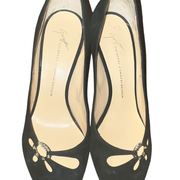 Giuseppe Zanotti suede court kitten heels size 37 - Picture 3 of 7